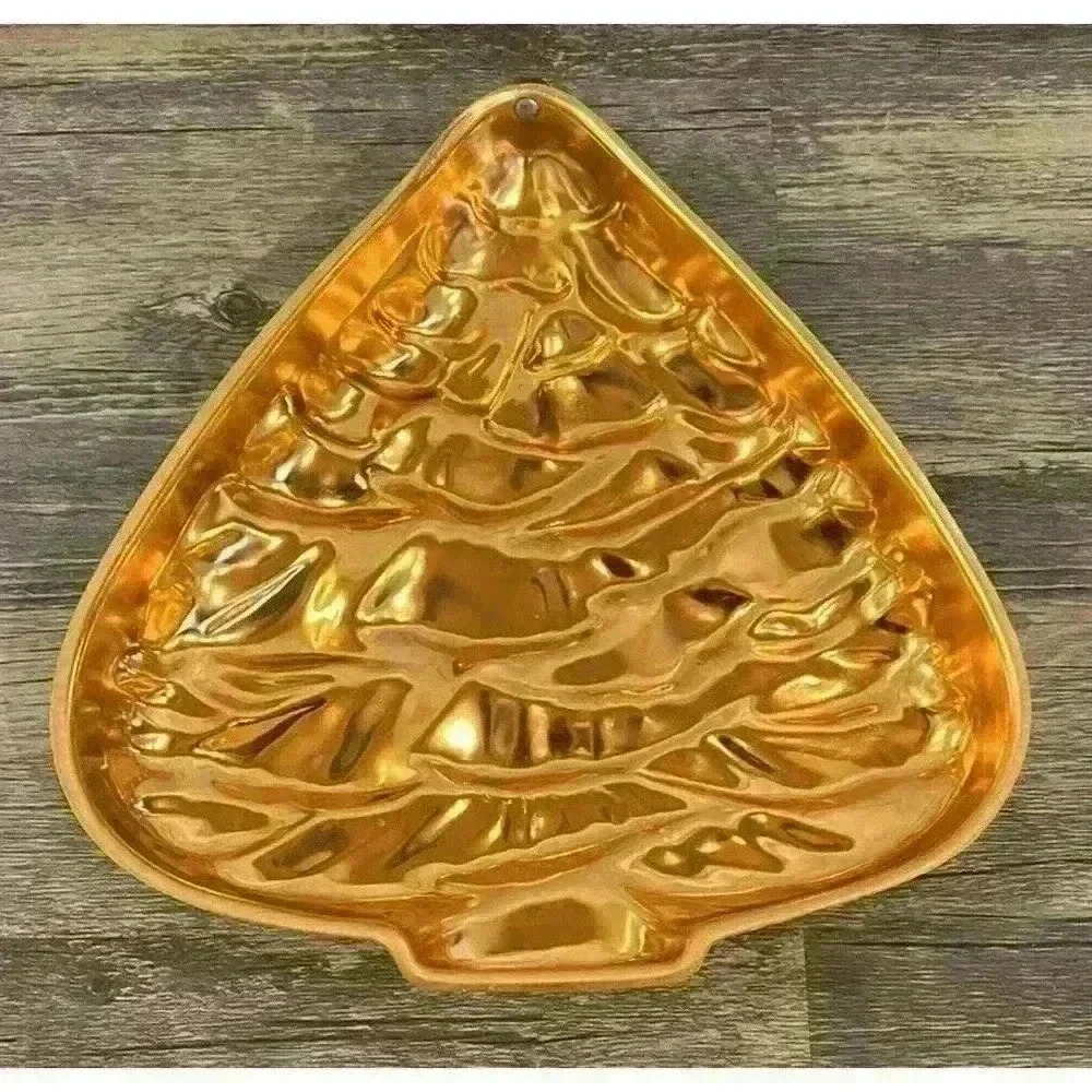 Vintage Copper Christmas Tree Mold